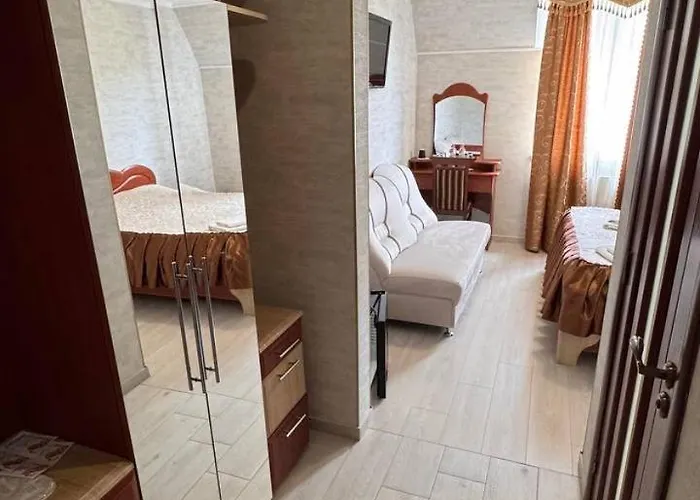 ідилія Hotel *